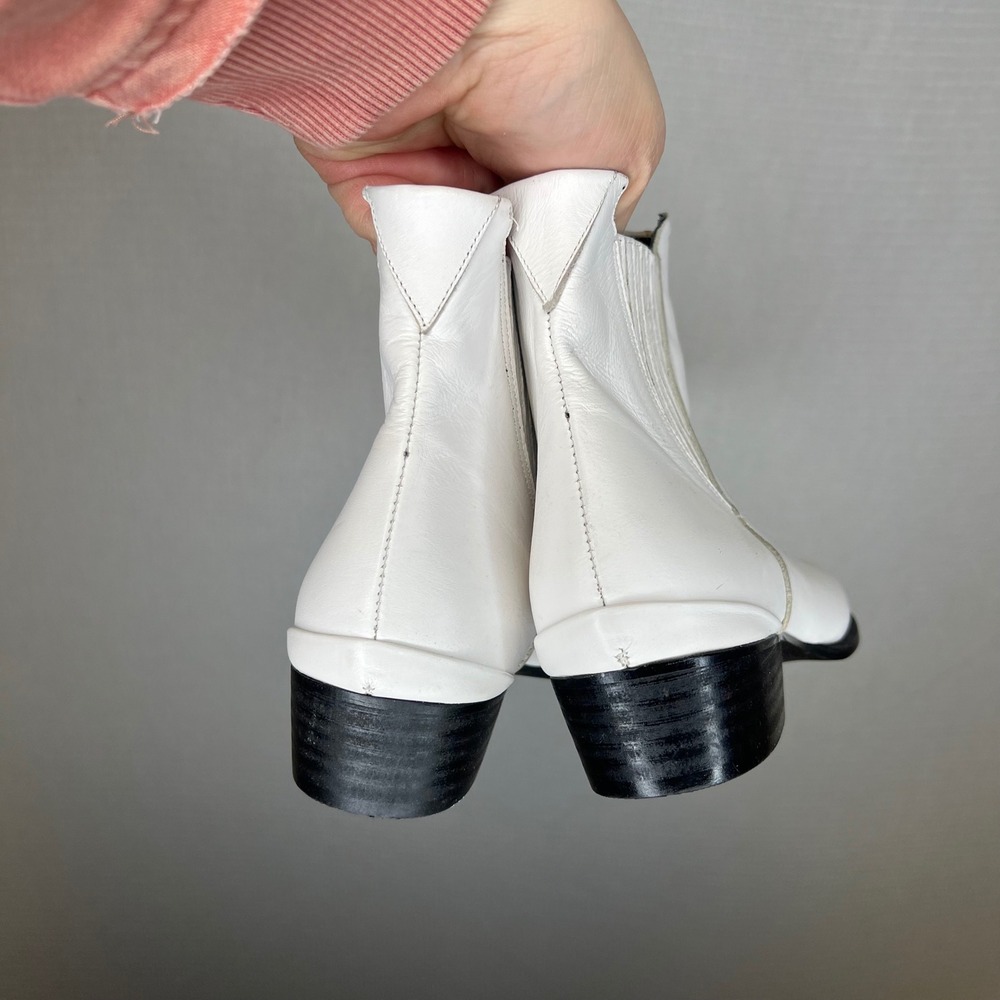 Mina Shoes White Leather Pointed Toe Chelsea Western Ankle Boots Womens 7 MEX 4 - Picture 4 of 8